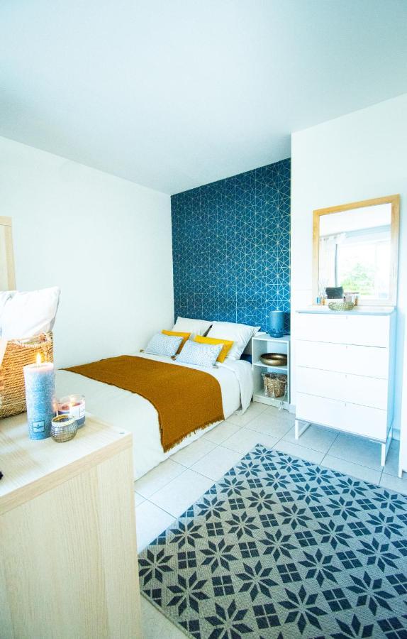 Studio Charmant Cergy Le Haut Au Pied De La Gare ! Parking Prive ! Lejlighed Eksteriør billede